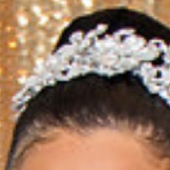 Bridal Crystal Design Headpiece - Picture 8 of 12